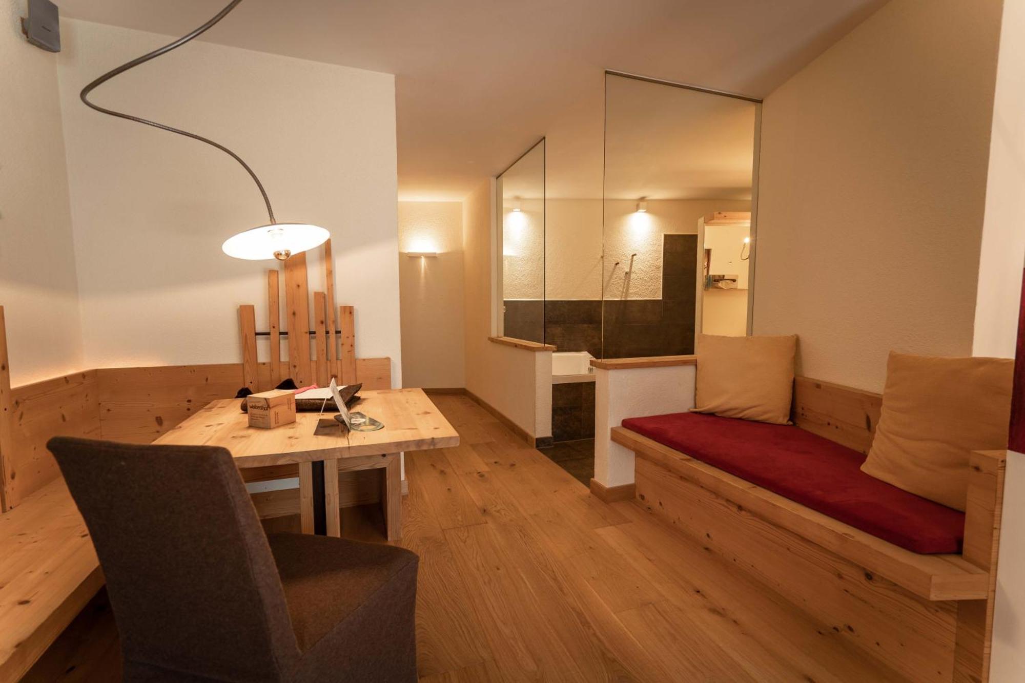 Hotel Waltershof Ulten Eksteriør bilde